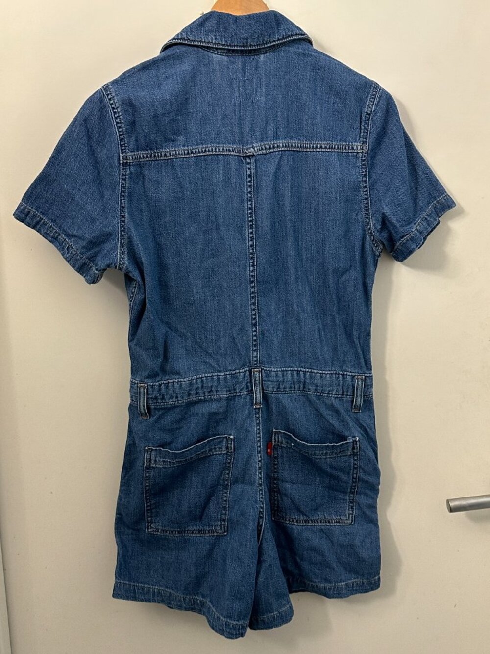 NEW NWT Levi's Heritage Romper Women Size XS Denim Short Sleeve Button Jumpsuit - Picture 2 of 4